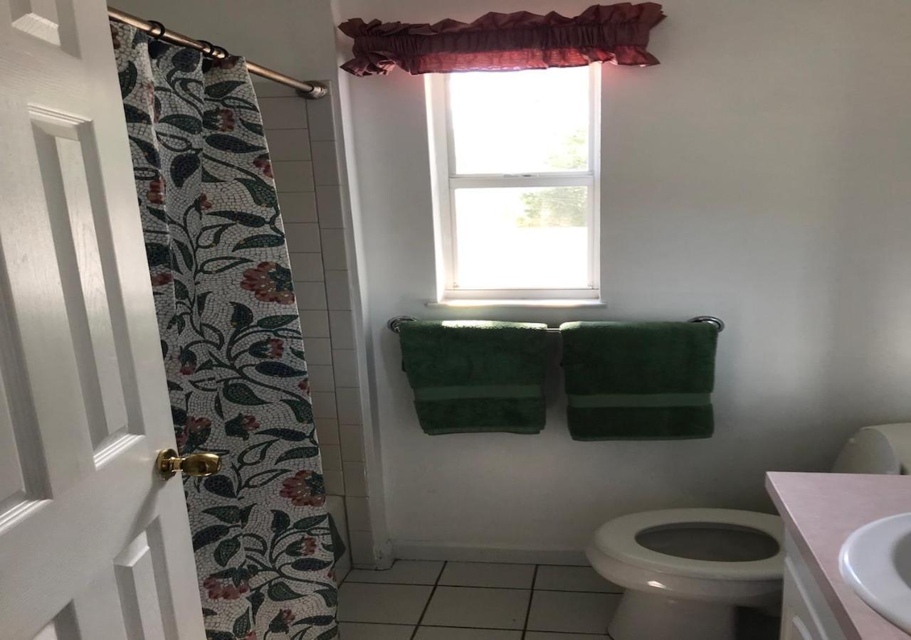 The Treehouse Apartment Сейнт Питърсбърг Екстериор снимка